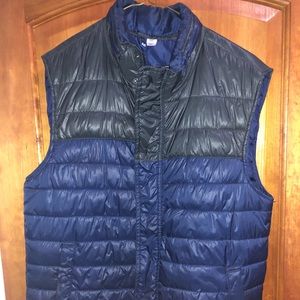 Two tone sleeveless vest